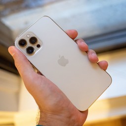 iPhone 12 Pro Max xứng danh “ông hoàng” smartphone năm 2021