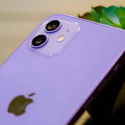 Không phải iPhone 13, đây mới là iPhone đầu tiên có số sê-ri “khó đoán” nhất