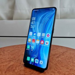 Oppo Reno S lộ diện với camera khủng, sạc cực nhanh