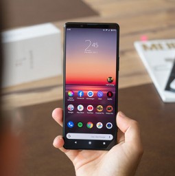 Lộ diện Sony Xperia 1 II với RAM khủng